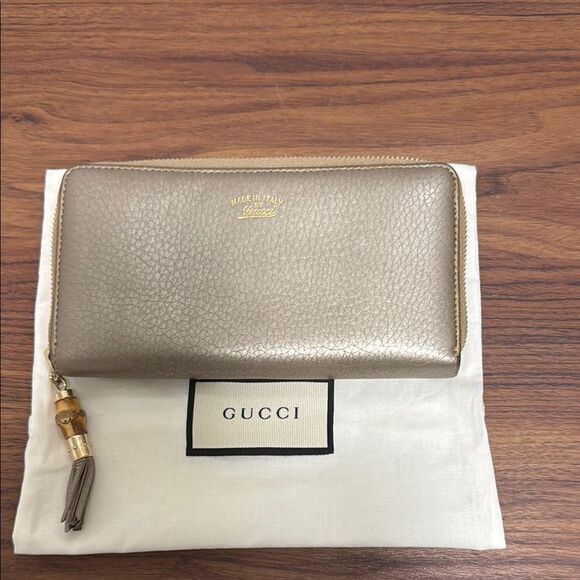 Gucci Bronze Zip-Around Pebble Leather Continental Wallet  with Bamboo Tassel. - Picture 2 of 12